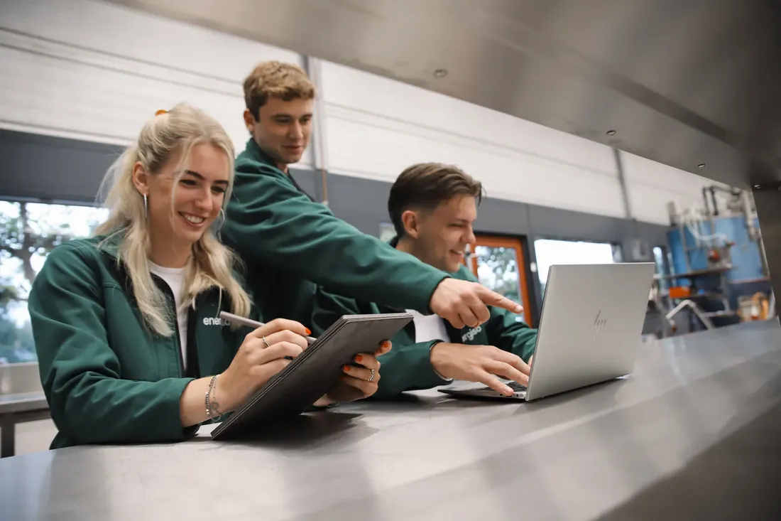 Working it out together at the laptop