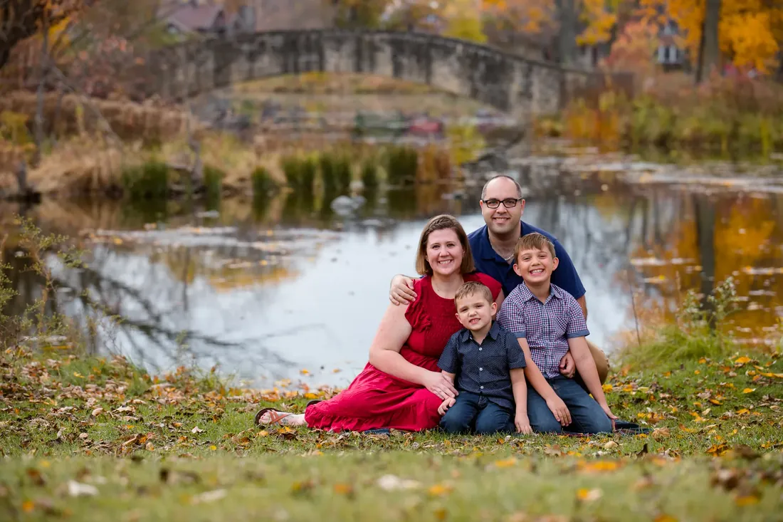 By the pond in fall colour