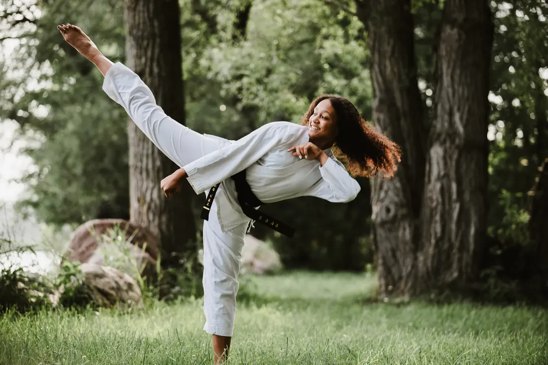 Black belt: A side kick in the woods