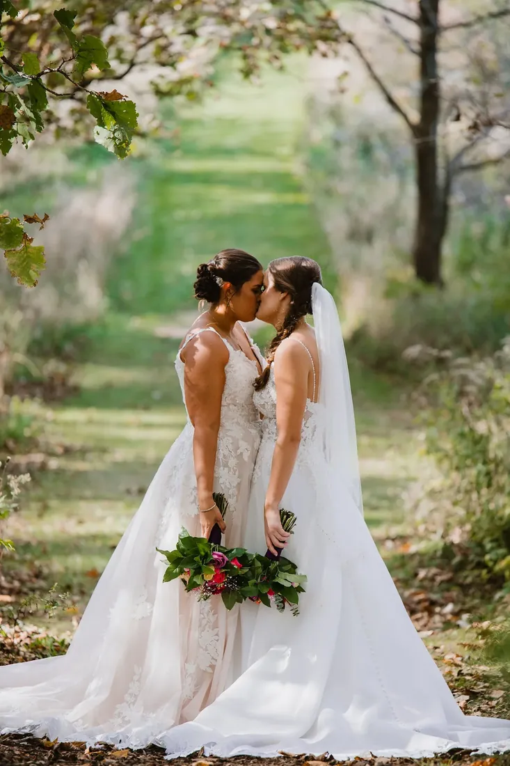 Cece & Erica: a kiss on the mown path