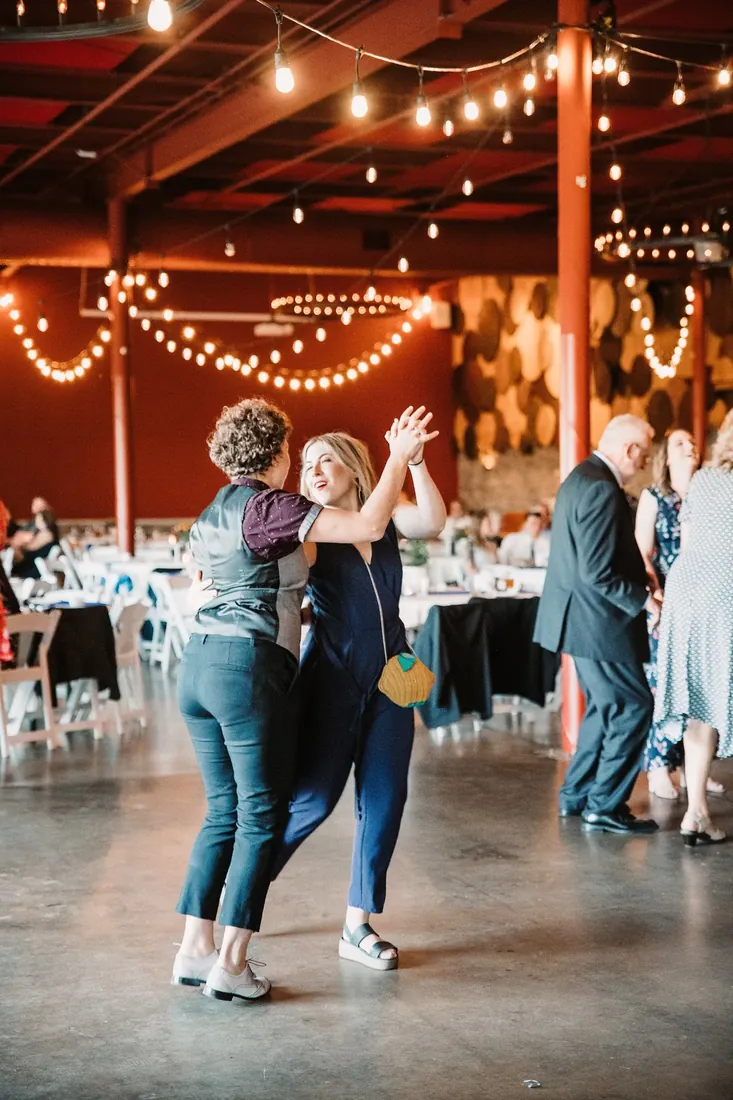 Trisha & Mark: dancing under the string lights