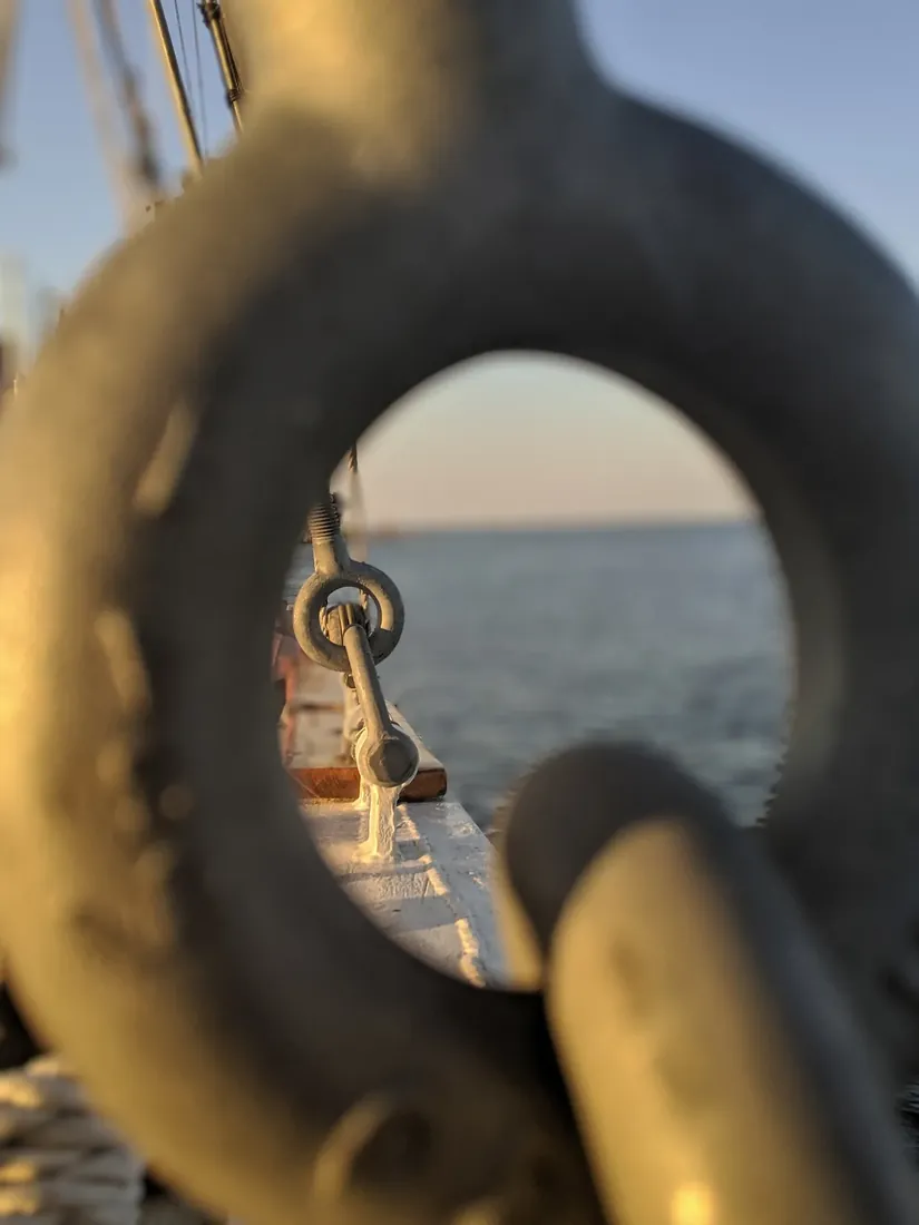 The bay through a ship’s iron ring, Green Bay